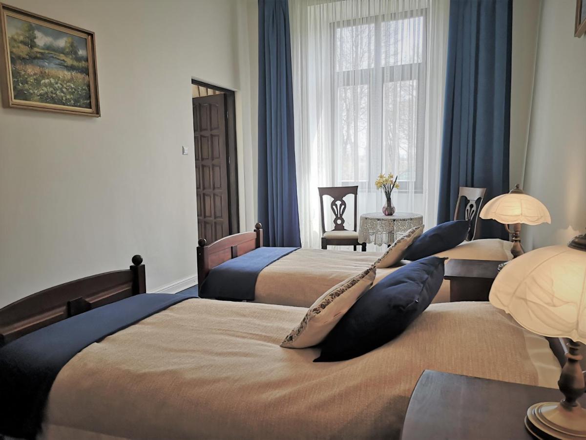 Folwark Goscino-Dwor Bed & Breakfast Ngoại thất bức ảnh