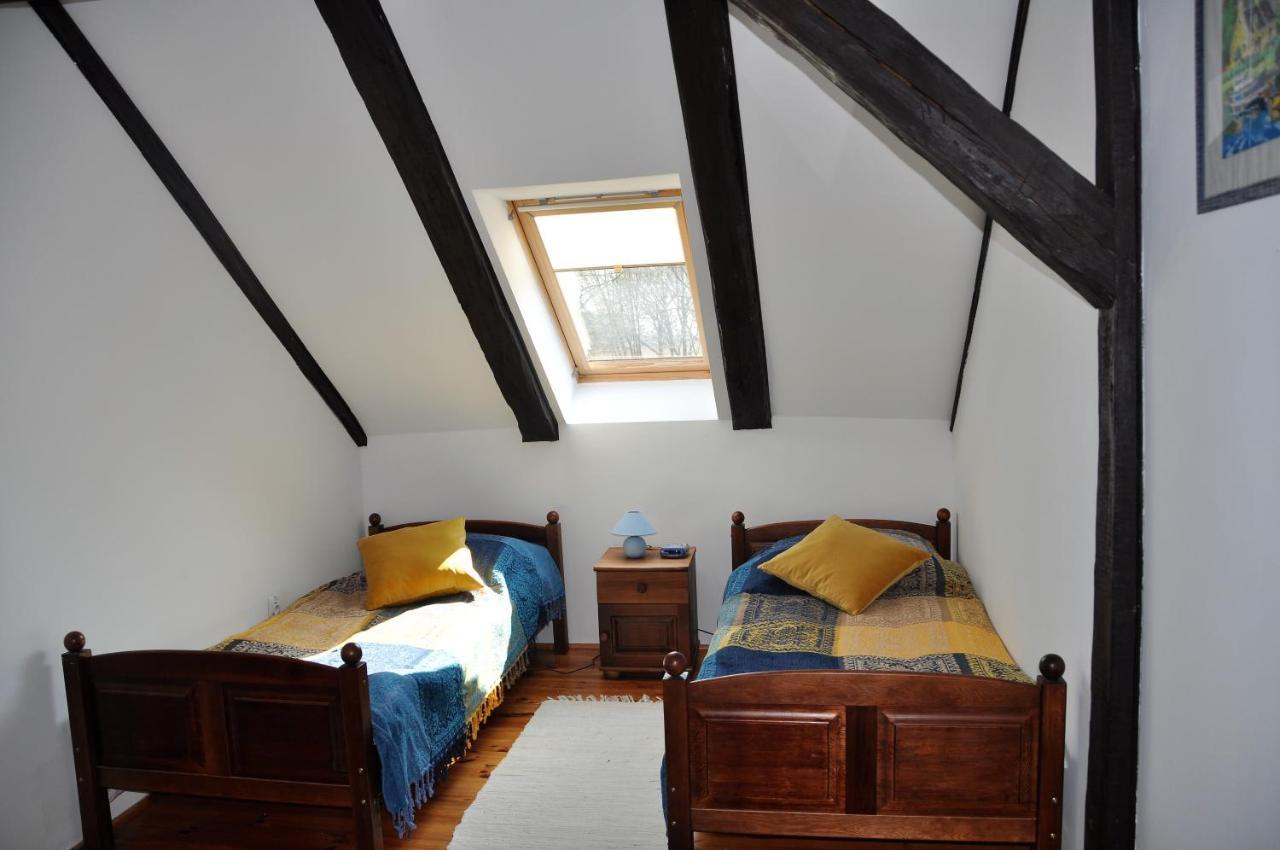Folwark Goscino-Dwor Bed & Breakfast Ngoại thất bức ảnh