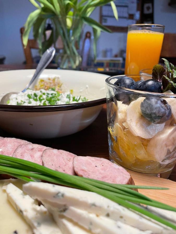 Folwark Goscino-Dwor Bed & Breakfast Ngoại thất bức ảnh